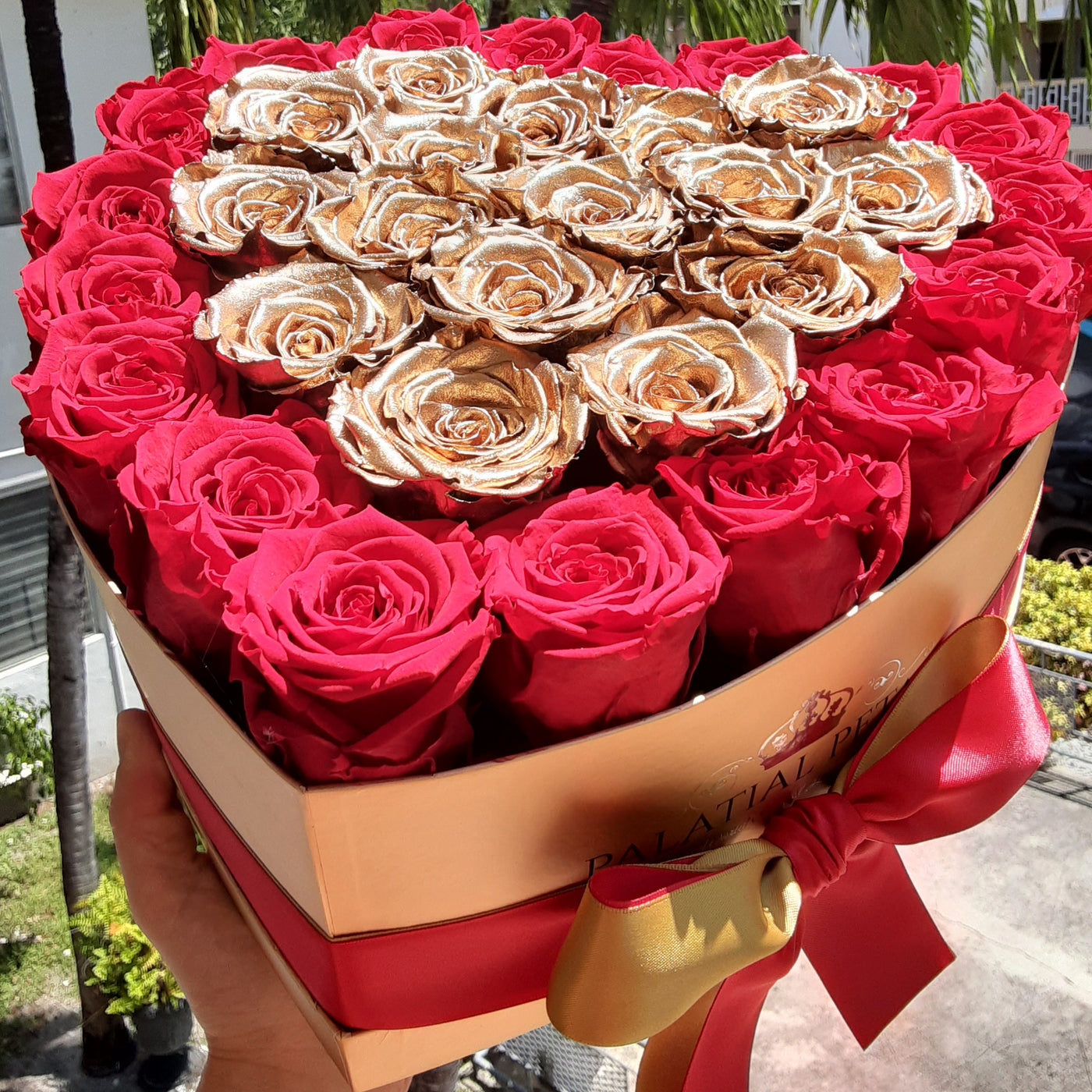 Luxury Rose Boxes - palatial petals